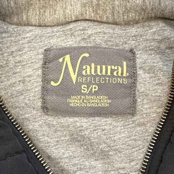 Women’s Natural Reflections Black Quilted Vest, Size S - Picture 2 of 6